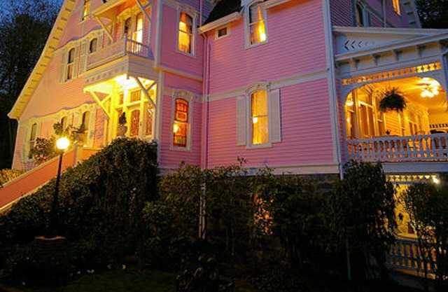 Cedar Crest Inn