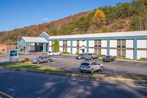 Hampton Inn Cherokee 