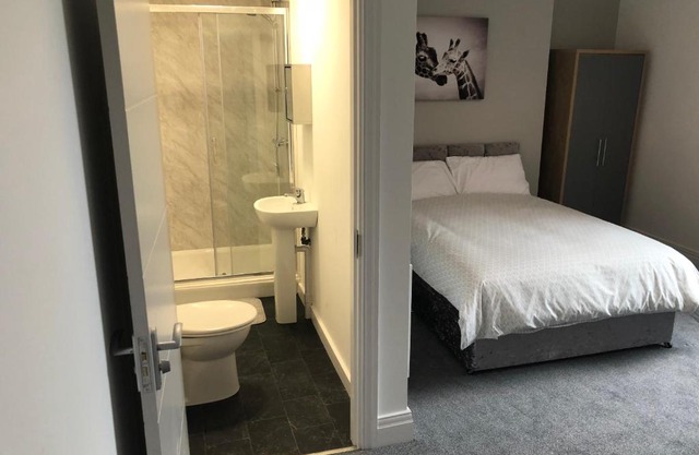 City centre park lane ensuite room
