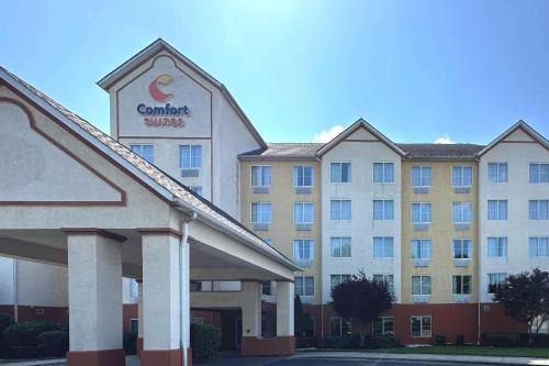 Comfort Suites Airport Charlotte 
