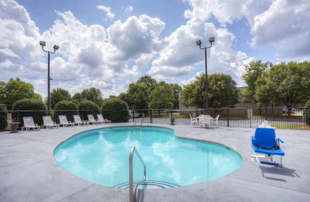 Comfort Suites Pineville - Ballantyne Area