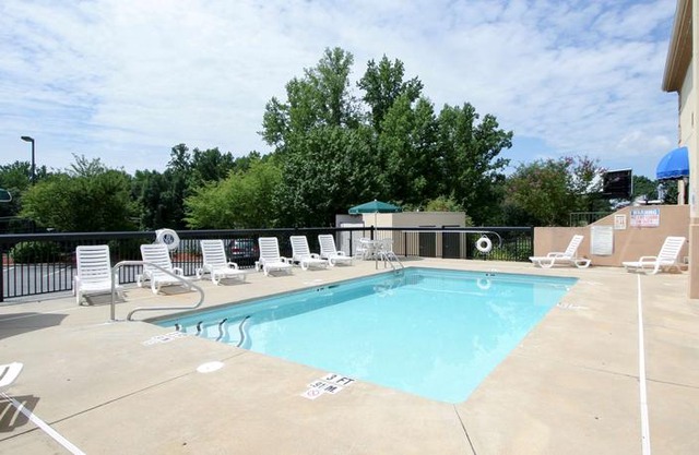 Country Inn & Suites by Radisson Shelby NC