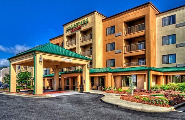 Courtyard by Marriott Burlington