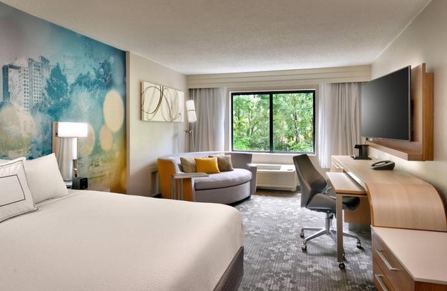 Courtyard by Marriott Charlotte Airport/Billy Graham Parkway