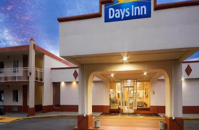 Days Inn by Wyndham Shelby