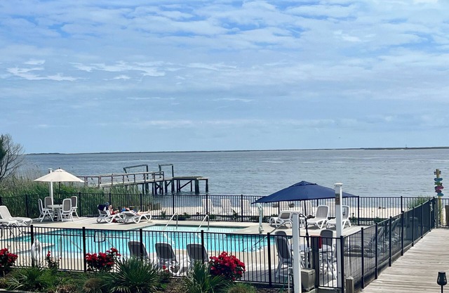 Escape To The Cape On The Gorgeous Southport Waterfront