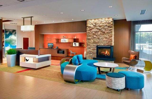 Fairfield Inn and Suites by Marriott Hendersonville Flat Rock
