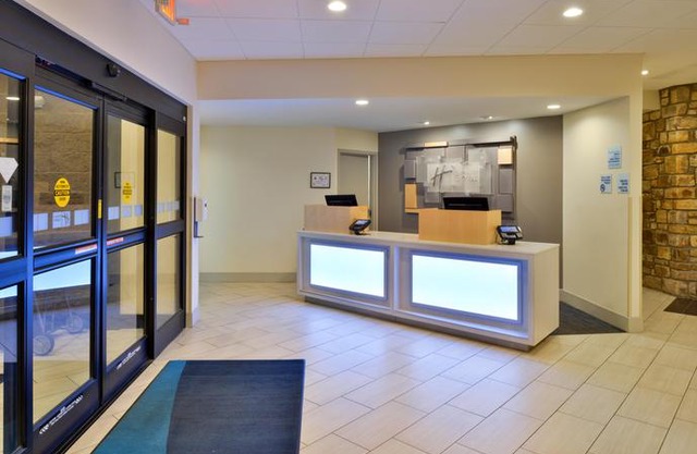 Holiday Inn Express Blowing Rock South, An IHG Hotel