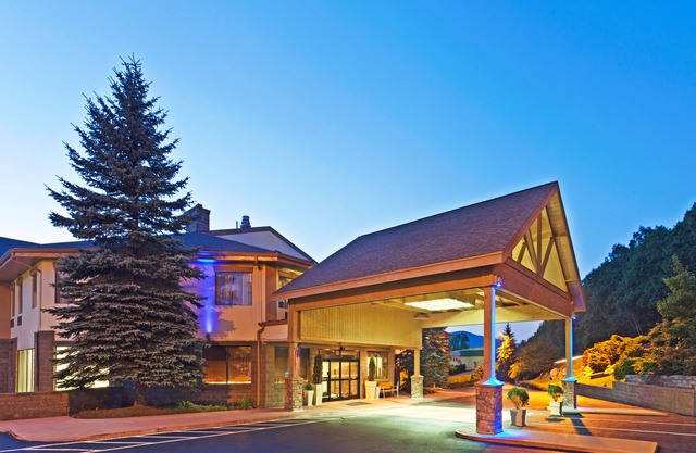 Holiday Inn Express Blowing Rock South, an Ihg Hotel