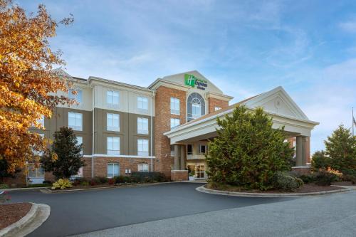 Holiday Inn Express Hotel Suites Greensboro Airport Ihg 