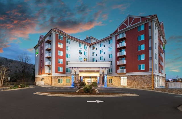 Holiday Inn Express & Suites Asheville Downtown, an Ihg Hotel