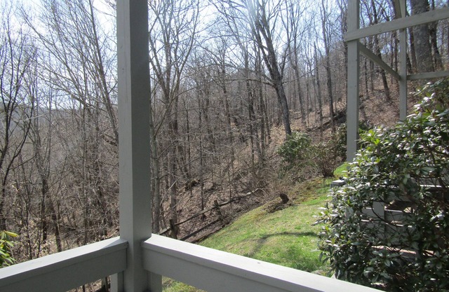 Huge 3 Bedroom Condo in Skyleaf. Rented by Sugar Mountain Lodging, Inc.