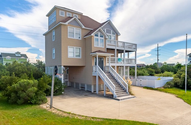 La Bella Vita - Beautiful 5 Bedroom Soundside Home in Salvo