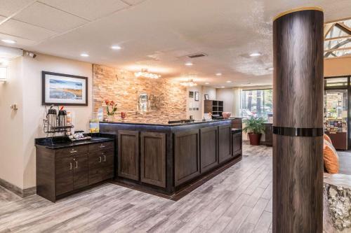 Clarion Inn Suites 