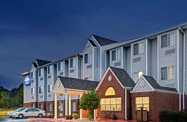 Microtel Inn 