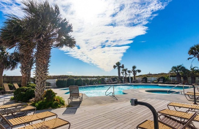 Ocean Club condo, 3 bedrooms, ocean side, ocean view, pool