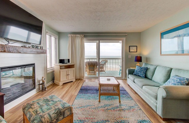 🌊Ocean Dunes 2101A: Oceanfront 2BR Condo w/Community Pool🌊