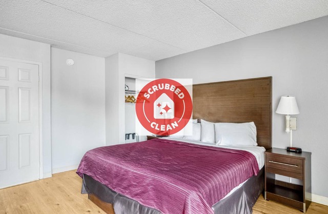 OYO Hotel Burlington South