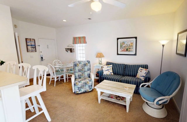 Quiet 2BR Golf Villa in Sunset Beach -Located close to Activity Center. (RP3309)