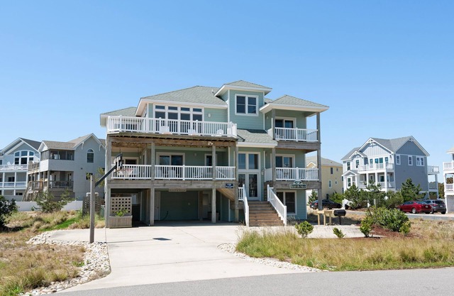 Rest-A-Shore: Ocean view, private heated pool and hot tub, rec room with a pool