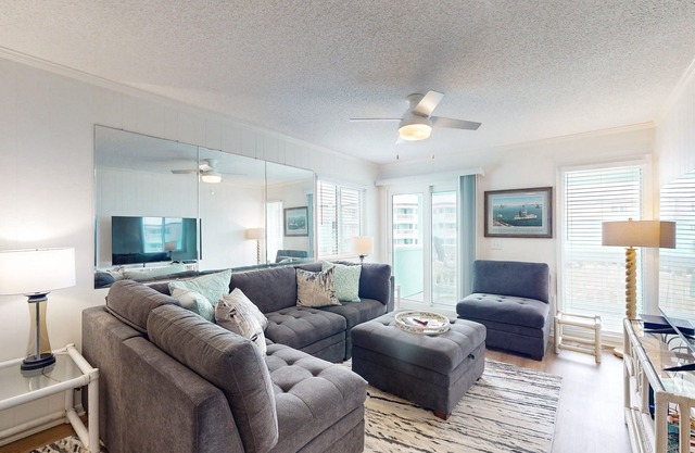 Second-Floor Condo with Ocean & Courtyard View, Balcony, WiFi, Shared Pool
