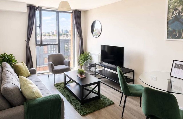 Spacious 2 Bed Apartment in Central Birmingham