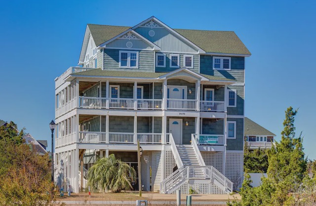Spittin' Kitty - Rare 7 Bedroom Soundside Home in Salvo