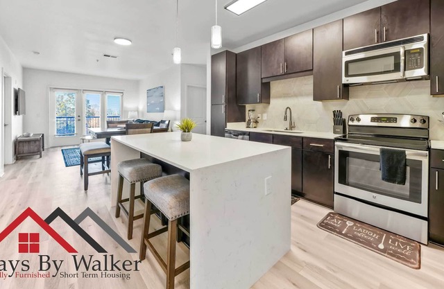 StaysByWalker Midtown 2BR King Bed-Prime Location!