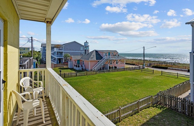 "Sunseeker Inn" suite 4