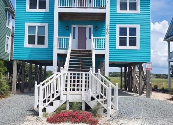 Tailslide Inn 