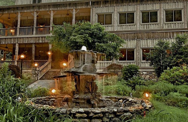 The Esmeralda Inn Restaurant 