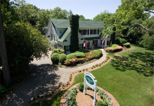 Morehead Inn 