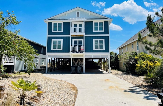 Three Girls - Oceanfront in Private Gated Community!