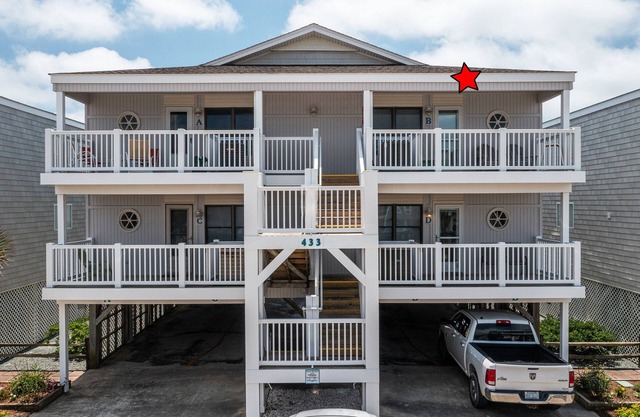 "Waters Edge 433-B" - Oceanfront Condo w/Community Pool, 2 Bedrooms/2 Bathrooms