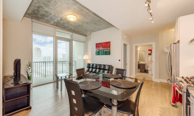 Second Ward Apartment | 102 m² Apartment ∙ 2 bedrooms ∙ 5 guests