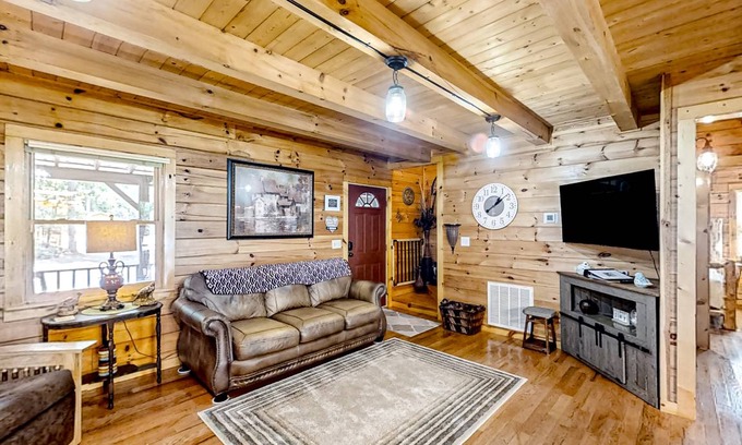 Murphy Cabin | 103 m² Cabin ∙ 2 bedrooms ∙ 6 guests
