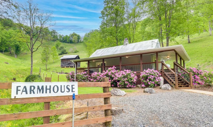 Mars Hill House | 111 m² House ∙ 1 bedroom ∙ 4 guests
