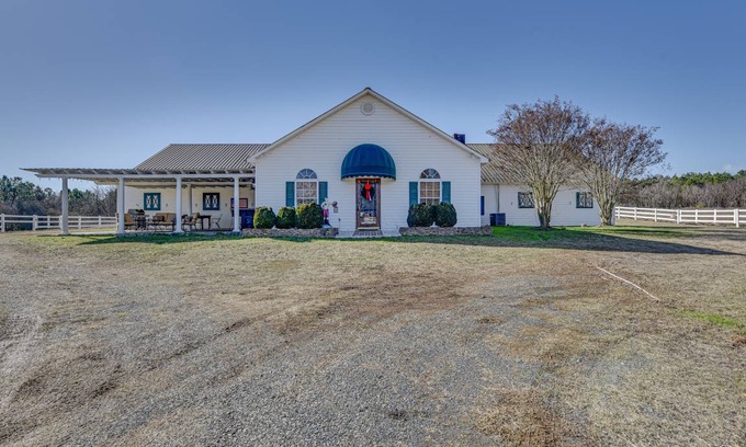 North Carolina Piedmont House | 111 m² House ∙ 2 bedrooms ∙ 4 guests