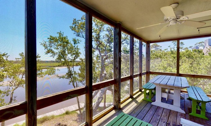 Bald Head Island Condo | 112 m² Condo ∙ 3 bedrooms ∙ 8 guests
