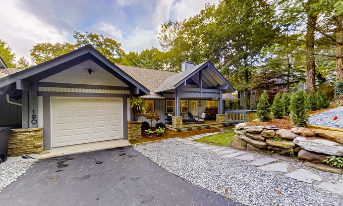 Highlands House | 112 m² House ∙ 2 bedrooms ∙ 4 guests
