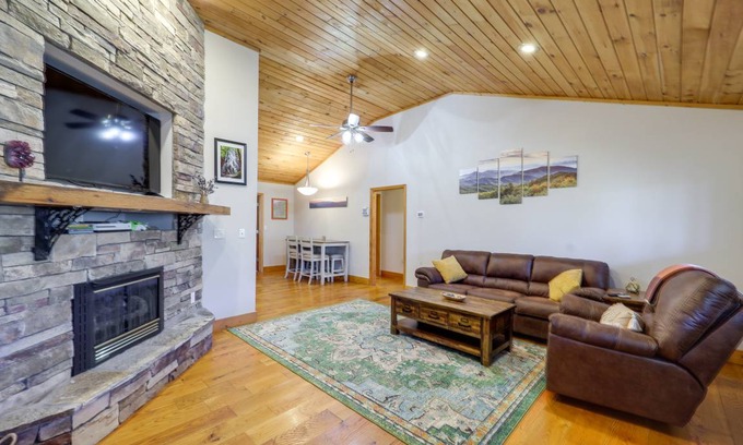 Spruce Pine House | 116 m² House ∙ 3 bedrooms ∙ 6 guests