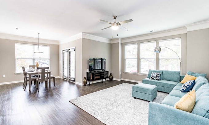 Morrisville Apartment | 124 m² Apartment ∙ 2 bedrooms ∙ 4 guests