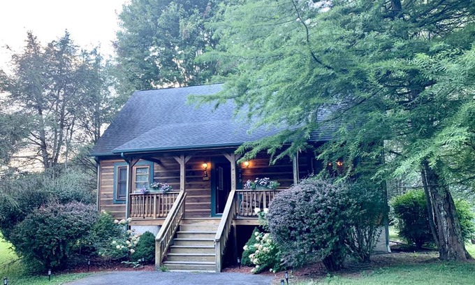 Boone Cabin | 127 m² Cabin ∙ 2 bedrooms ∙ 6 guests