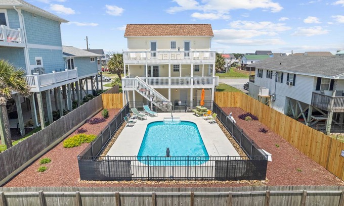 Surf City House | 128 m² House ∙ 4 bedrooms ∙ 10 guests