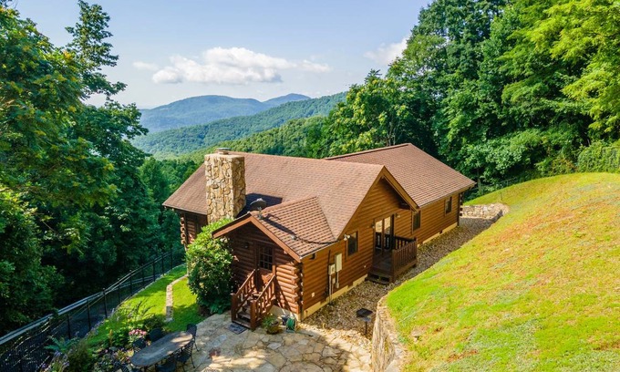 Old Fort Cabin | 135 m² Cabin ∙ 3 bedrooms ∙ 6 guests