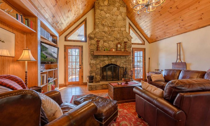 Banner Elk Cabin | 139 m² Cabin ∙ 3 bedrooms ∙ 6 guests