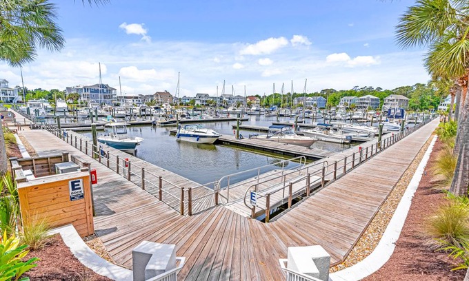 St. James Condo | 139 m² Condo ∙ 3 bedrooms ∙ 6 guests