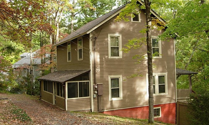 Montreat House | 139 m² House ∙ 4 bedrooms ∙ 14 guests