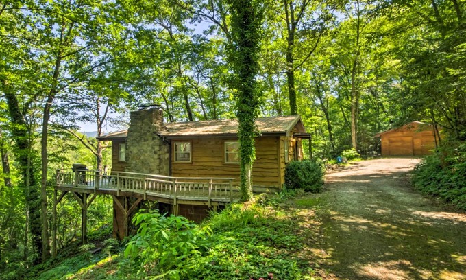 Robbinsville House | 139 m² House ∙ 5 bedrooms ∙ 11 guests