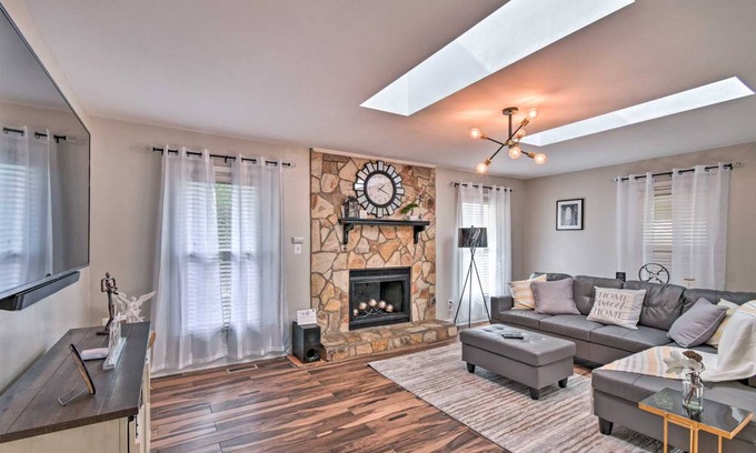 Fayetteville House | 139 m² House ∙ 3 bedrooms ∙ 8 guests